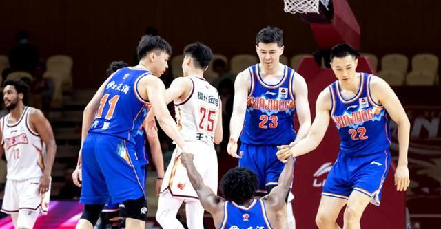 九游娱乐-西尔扎提满血归来!4节6人次新政落地!新疆男篮抢跑备战引关注
